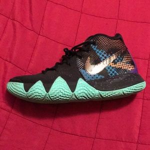 Kyrie 4 black mamba